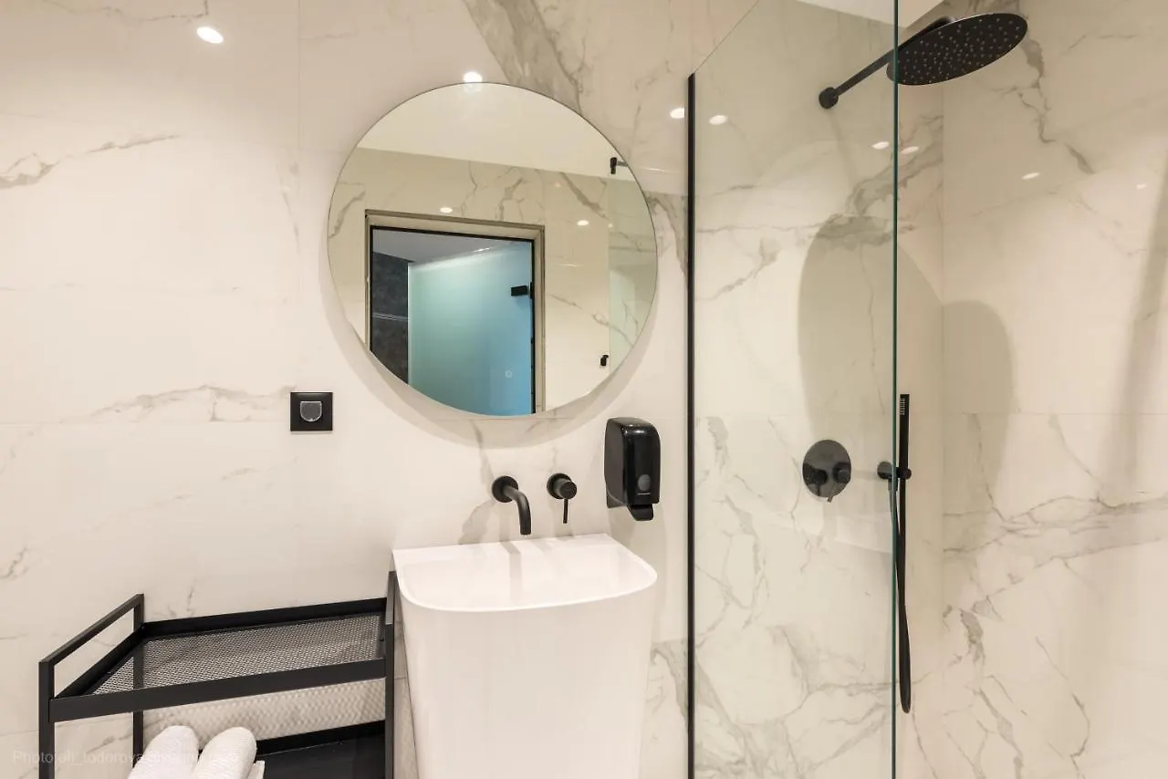 Lotus Luxury Rooms Varna 0*,